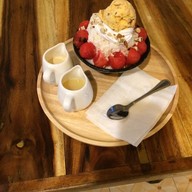 I Am Bingsu Cafe