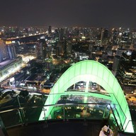 บรรยากาศ CRU Champagne Bar centralwOrld