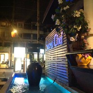 บรรยากาศ Secret Chef bar&grill Town in Town Srivara