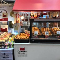 Queensbaker ศิริมังคลาจารย์