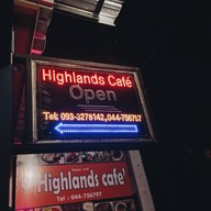 Highlands Cafe'