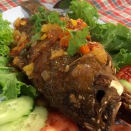 สเต็กลุงหนวด