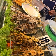 เมนูของร้าน รุ่งเจริญทรัพย์ หมึก สด ย่าง