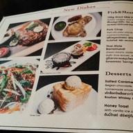 1881 By Water Library Groove At CentralWorld