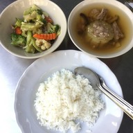 เมนูของร้าน ข้าวแกงเจ๊พร