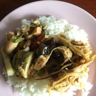 ร้านข้าวแกงเจ๊เฮียง