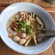 ก๋วยจั๊บกุ้ง