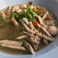 ก๋วยจั๊บกุ้ง