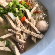 ก๋วยจั๊บกุ้ง