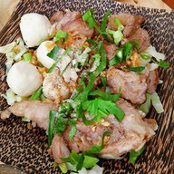 ก๋วยเตี๋ยวเป่าปาก ชามกะลา  สาขากันทรลักษ์