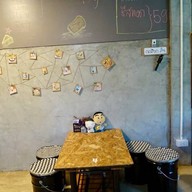 บรรยากาศ Jairak Cafe'