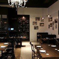 บรรยากาศ Fuzio Cafe J Avenue Thonglor