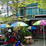 หน้าร้าน Jairak Cafe'