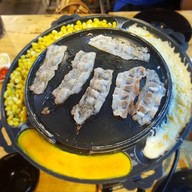 เมนูของร้าน Seoul Cheese BBQ ตลาดหัวมุม