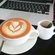 Fall In Love Cafe สุขุมวิท 101/1