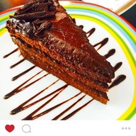 Fall In Love Cafe สุขุมวิท 101/1