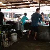 บรรยากาศ ก๋วยเตี๋ยวโบราณ ป้าลั้ง วังกรด