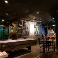 บรรยากาศ IS AM ARE