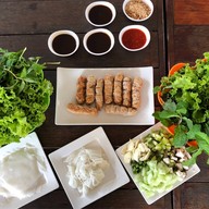 เมนูของร้าน แหนมเนืองนายช่าง
