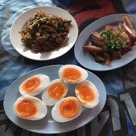 เจ๊ฝนร้านก๋วยเตี๋ยวแชมป์