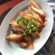 เมนูของร้าน เจ๊ฝนร้านก๋วยเตี๋ยวแชมป์