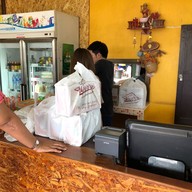 บรรยากาศ แหนมเนืองนายช่าง