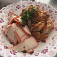 เมนูของร้าน ก๋วยเตี๋ยวชักธง (ดู๋ดี๋) แสนภูดาษ