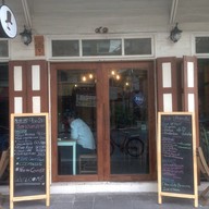 Uncle & Friends Rustic Cafe Oldtown