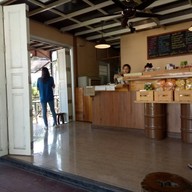 บรรยากาศ เอด้ากาแฟ  สาขาหนองตาบ่ง