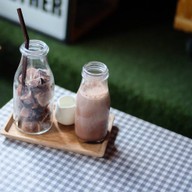 เมนูของร้าน 10 O' Clock Café