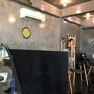 บรรยากาศ garage café
