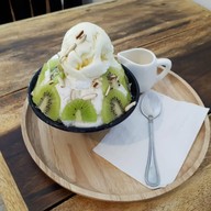 I Am Bingsu Cafe