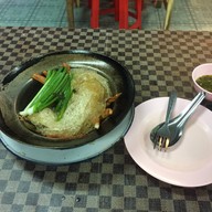 เมนูของร้าน สมศักดิ์ปูอบ Y บีทีเอสกรุงธนบุรี