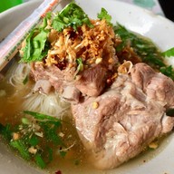 เมนูของร้าน น้องหนึ่งข้าวซอย