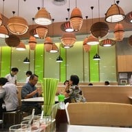 บรรยากาศ เจียงลูกชิ้นปลา Central ปิ่นเกล้า