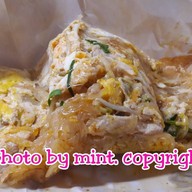 ผัดหมี่พื้นเมือง ยายออ