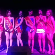 เพชรน้ำหนึ่ง คาเฟ่