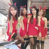 เพชรน้ำหนึ่ง คาเฟ่