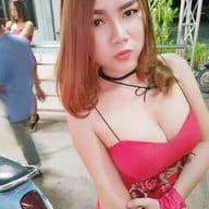 เพชรน้ำหนึ่ง คาเฟ่