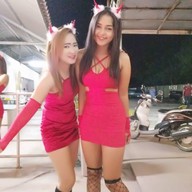 เพชรน้ำหนึ่ง คาเฟ่