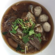 หมูตุ๋น ถนนข้าวหลาม