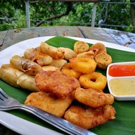 เมนูของร้าน Tree Bridge Coffee