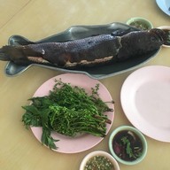 เมนูของร้าน ลุงเจิดปลาเผา