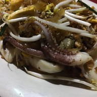 เมนูของร้าน ผัดไทยหอยทอดเจริญรัถ