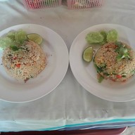 ครัวกมนวรรณ ดอยเสมอดาว