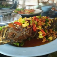 เจ๊สาว หาดคุ้งวิมาน