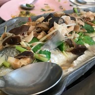 เมนูของร้าน ศรีนิยม