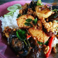 เมนูของร้าน ป้ากลิ่น อาหารตามสั่ง