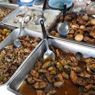เมนูของร้าน ข้าวแกงป้าตุ้ม