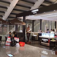 หน้าร้าน Godiva Taoyuan International Airport